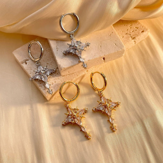 Boucles d'oreilles et collier pendentif croix étincelant