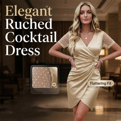 👗✨ Robe moulante plissée à encolure en V, idéale pour les dîners de gala et les soirées