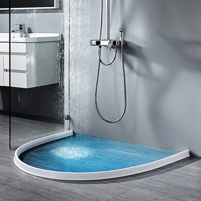 Bande auto-adhésive retenant l'eau
